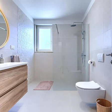 Jolanda By Interhome * Žminj