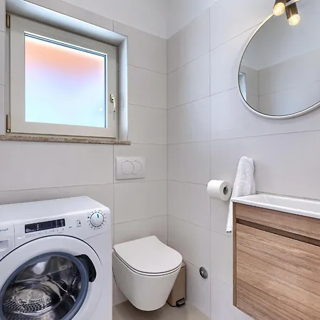 Villa Jolanda By Interhome