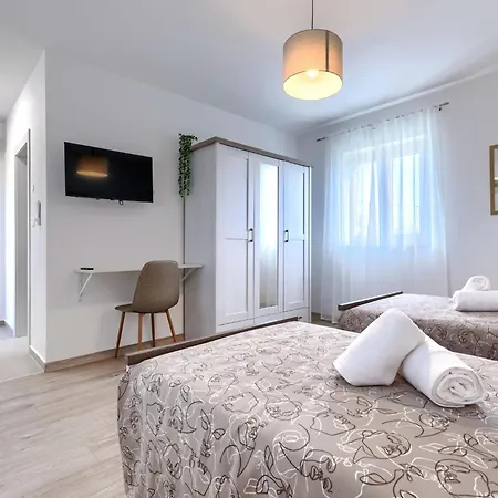 Jolanda By Interhome