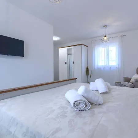 Jolanda By Interhome Villa