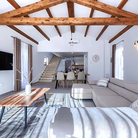 Jolanda By Interhome Villa