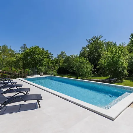 Villa Jolanda By Interhome