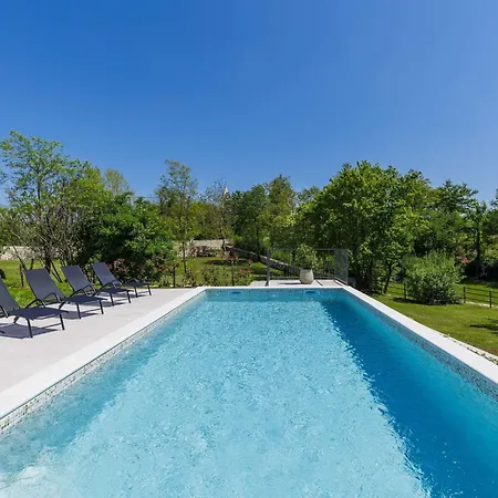 Villa Jolanda By Interhome