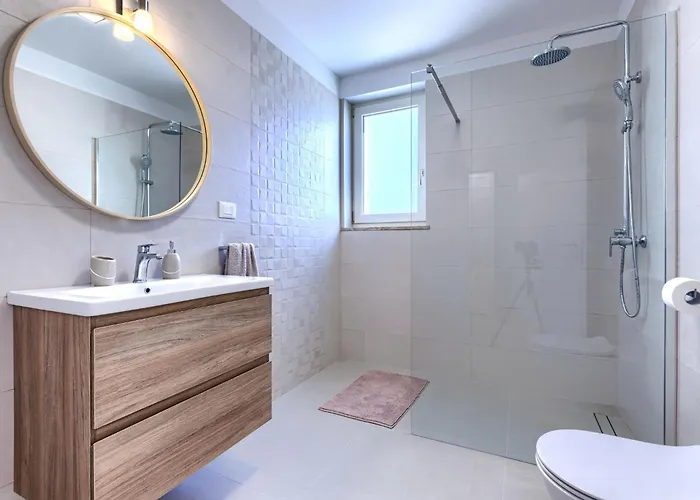 Villa Jolanda By Interhome