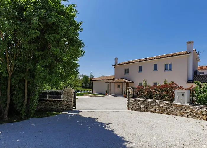 Jolanda By Interhome Villa