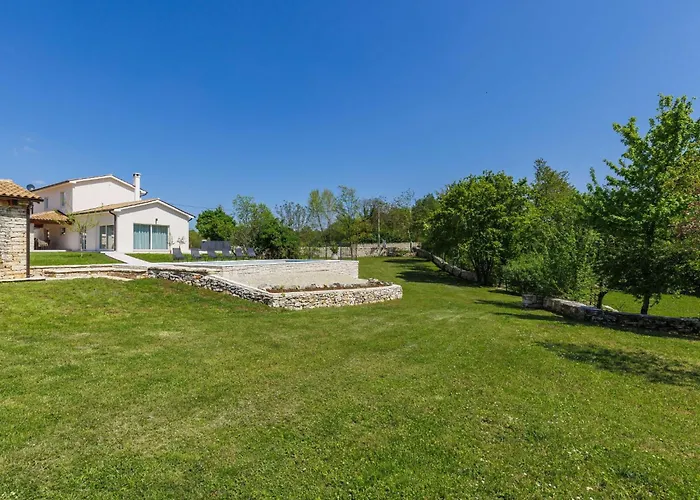 Jolanda By Interhome Villa Žminj
