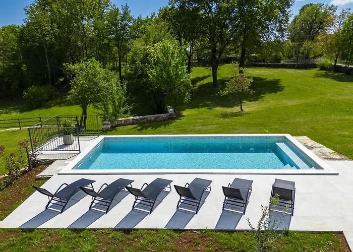 Jolanda By Interhome Villa