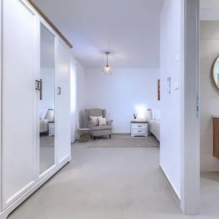 Villa Jolanda By Interhome Zminj