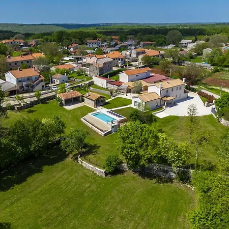 Jolanda By Interhome Villa Žminj