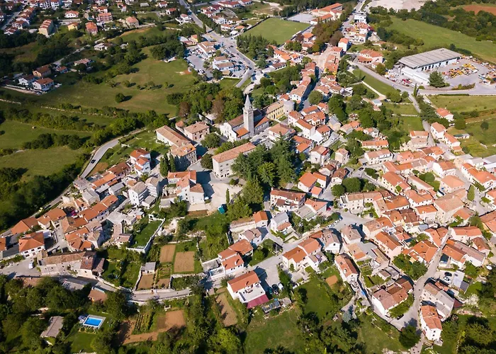 Jolanda By Interhome *