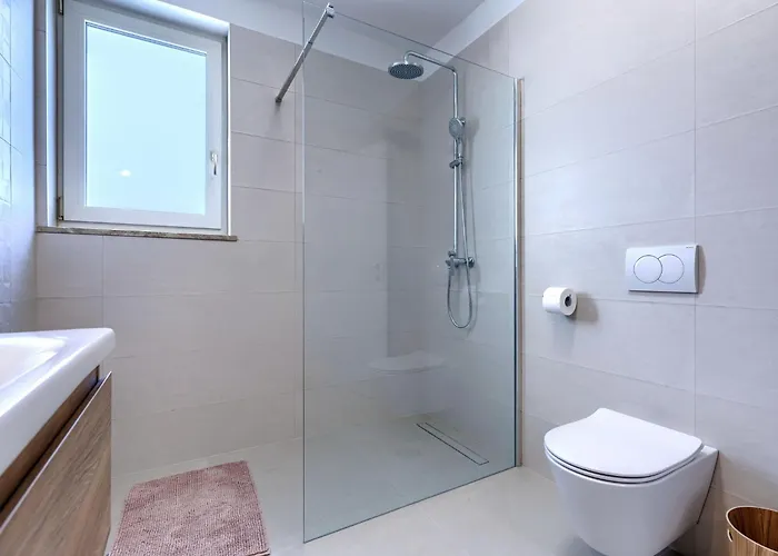 Villa Jolanda By Interhome