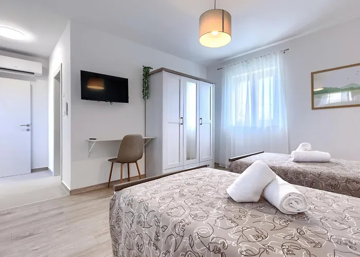 Jolanda By Interhome