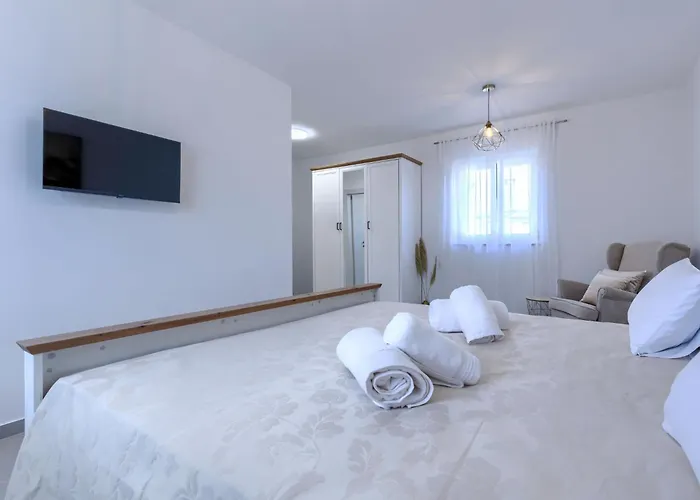 Jolanda By Interhome Villa