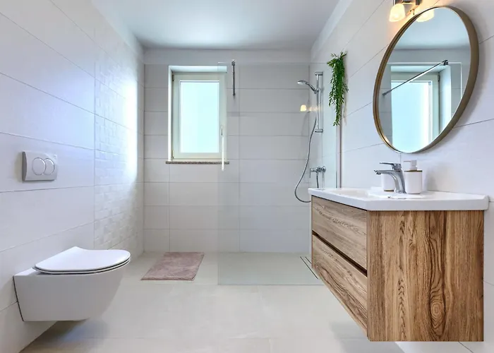 Villa Jolanda By Interhome