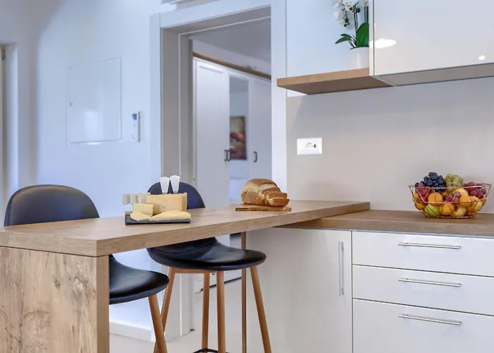 Jolanda By Interhome * Zminj