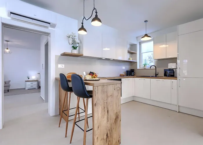 Jolanda By Interhome Villa