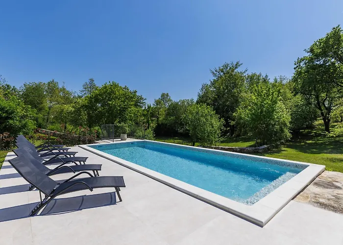 Villa Jolanda By Interhome