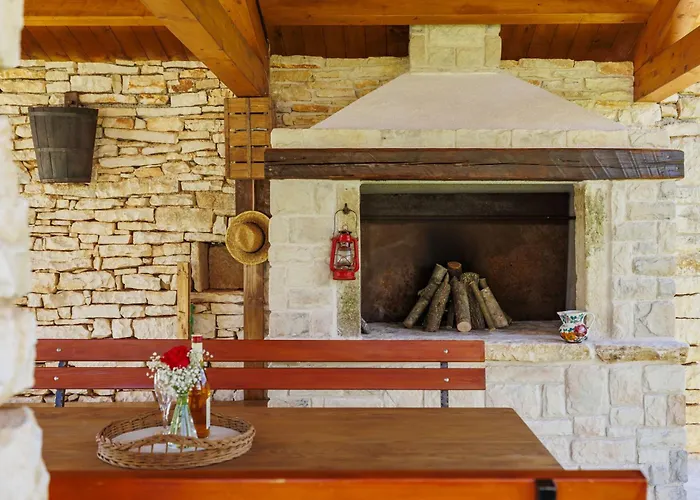 Jolanda By Interhome *