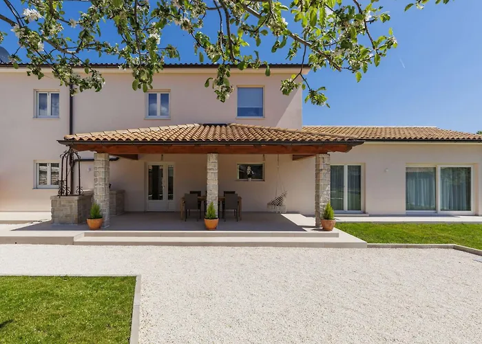 Jolanda By Interhome Villa *