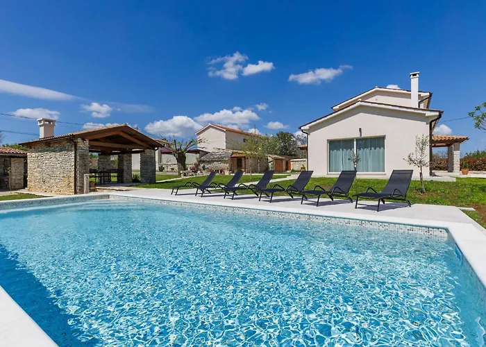 Jolanda By Interhome * Zminj